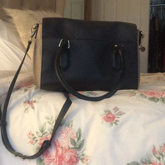 Kate Spade purse - Picture 2 of 3